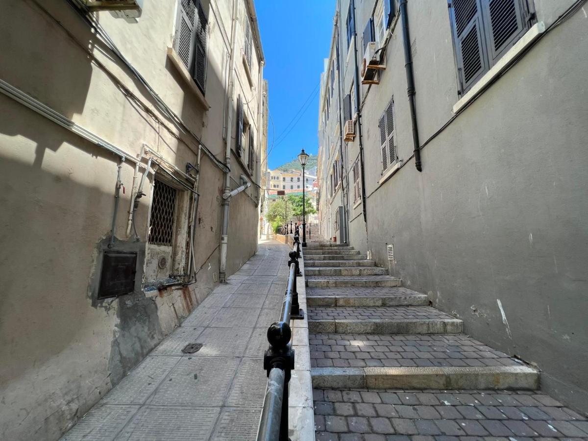 Eclectic 2Br With Shared Terrace Perfect Getaway Apartment Gibraltar Exterior photo